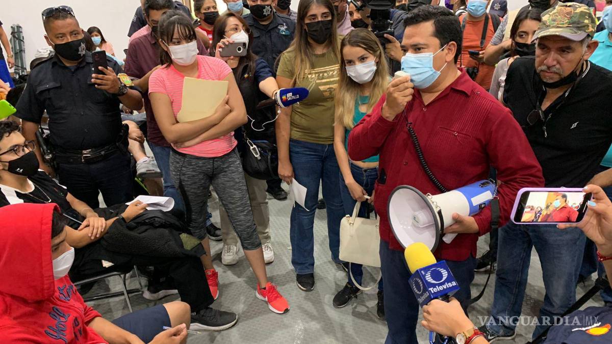 Vacunarán solo a 3 mil jóvenes en Arteaga, piden a la población no acudir a Ciudad Universitaria