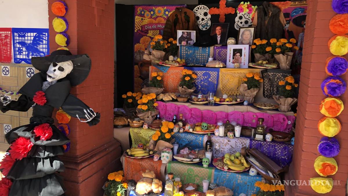 Dedican altar a Alfonso Vázquez Sotelo, coordinador en Bibliotecas y Librerías de Coahuila