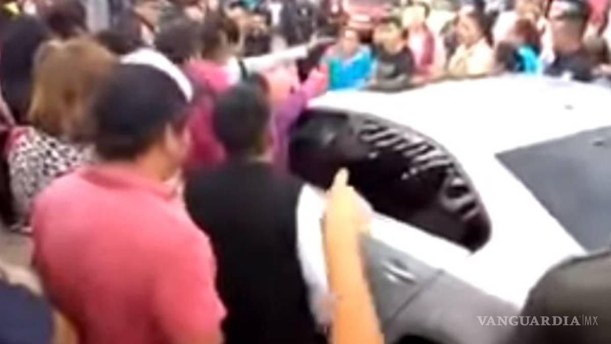 Atropella a una embarazada, intenta huir y casi termina linchada (video)