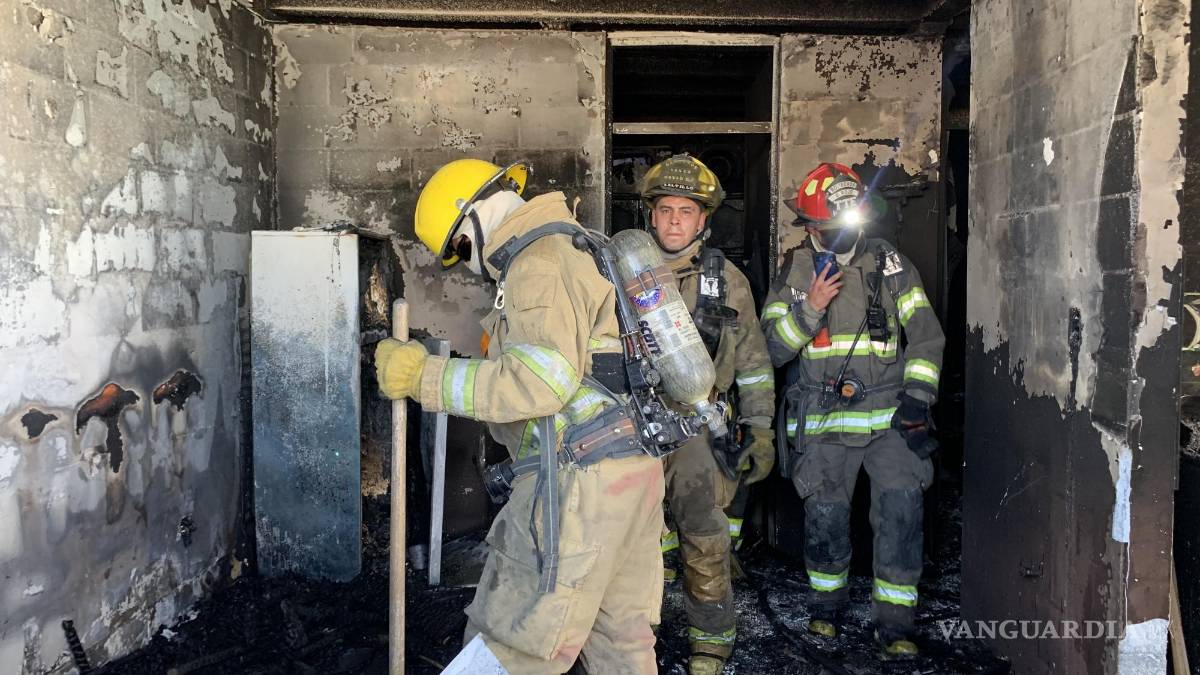 Saltillo: no encuentra a su pareja y le incendia su vivienda