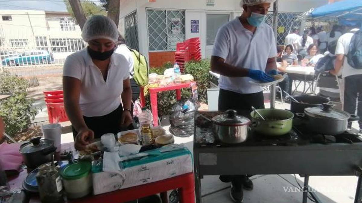 Alumnos del CETis 48 en Saltillo montan taquería, en clase experimental