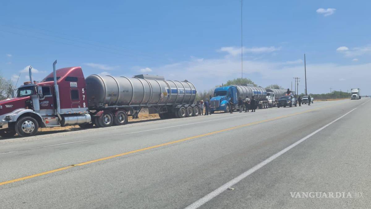 NL: Fuerza Civil decomisa seis tractocamiones; da golpe al “huachicol fiscal”