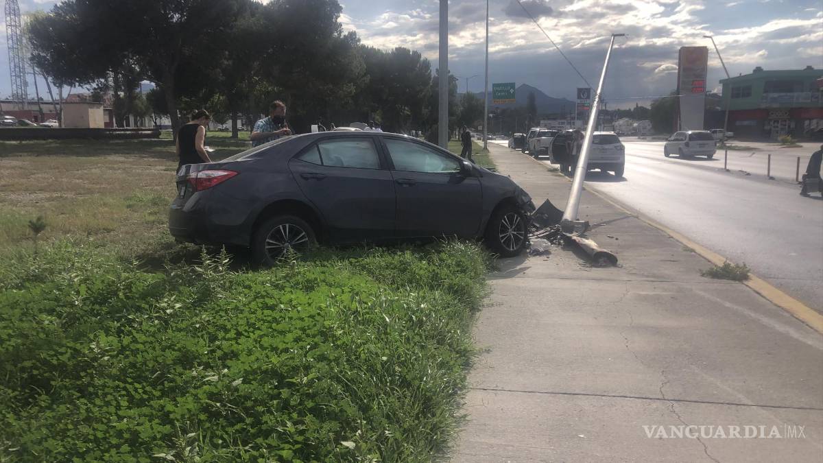 Enfermera dormita y causa accidente en El Sarape