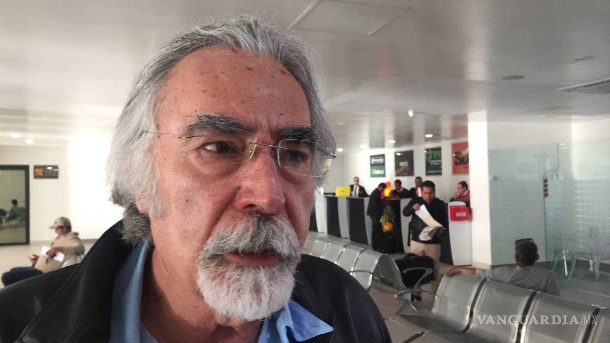 No paga a constructores Escuelas al 100