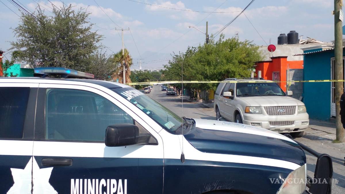 Encuentran a hombre putrefacto en colonia de Ramos Arizpe