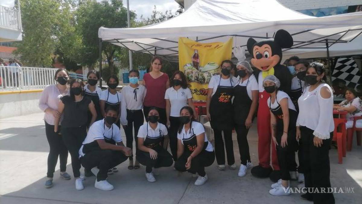 Alumnos del CETis 48 en Saltillo montan taquería, en clase experimental