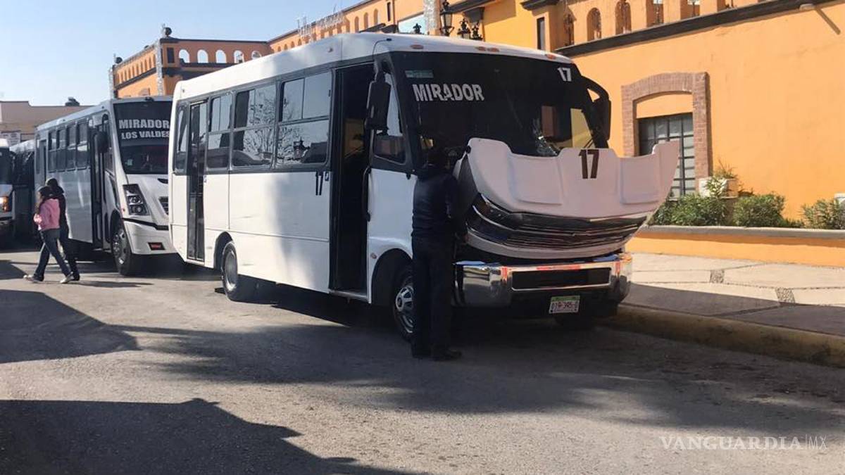 Presentan camiones prestados para lograr aumento a tarifa