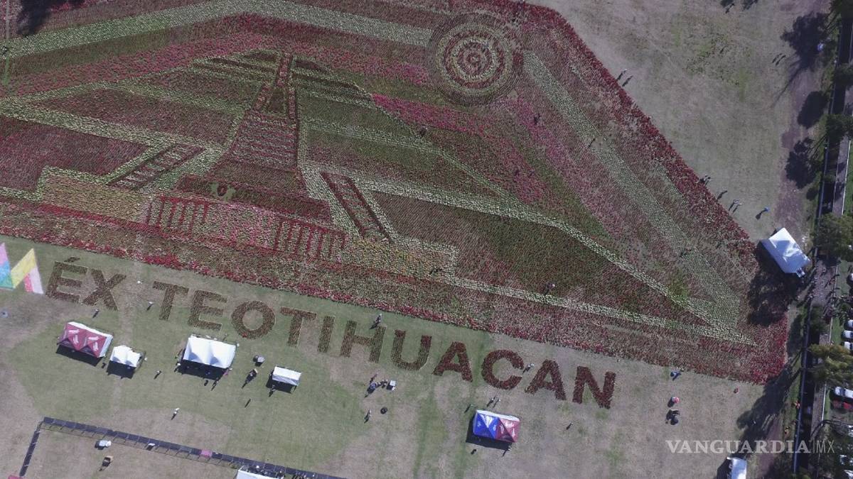 Tapete floral de Teotihuacán rompe récord Guinness