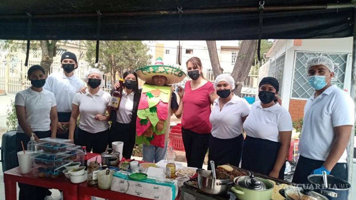 Alumnos del CETis 48 en Saltillo montan taquería, en clase experimental
