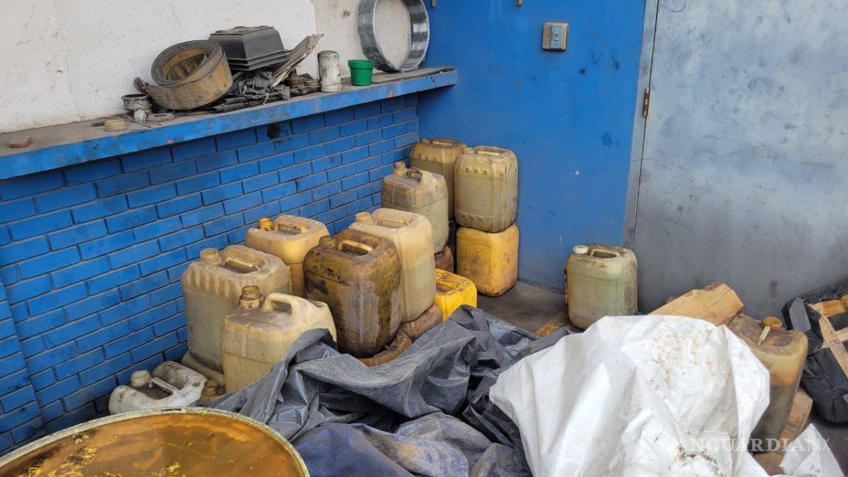 FGR detienen en Nuevo León a 9 presuntos huachicoleros