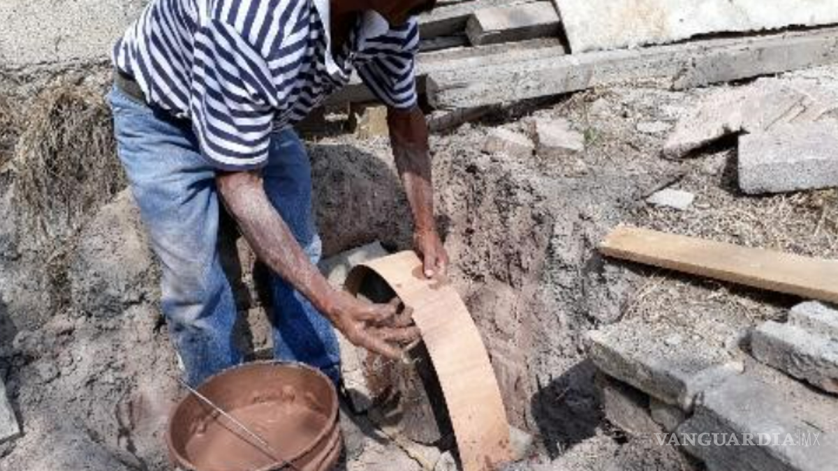 Ladrilleros queman llantas en Saltillo; vecinos se quejan de contaminación