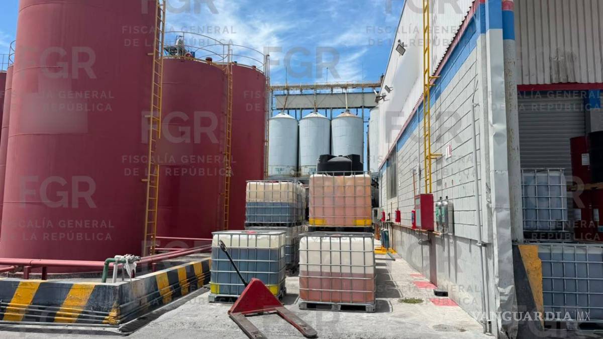 FGR decomisa en Nuevo León 2 millones 360 mil litros de sustancias