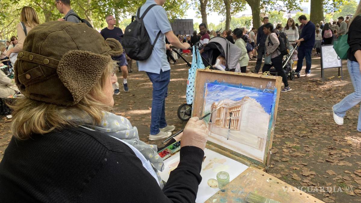 Un Londres de luto con postales disímbolas... la vida sigue para los británicos