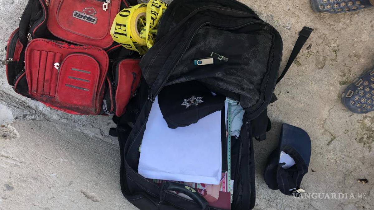 Roban policías a saltillense; le arrojan mochila con identificación de una de las agresoras