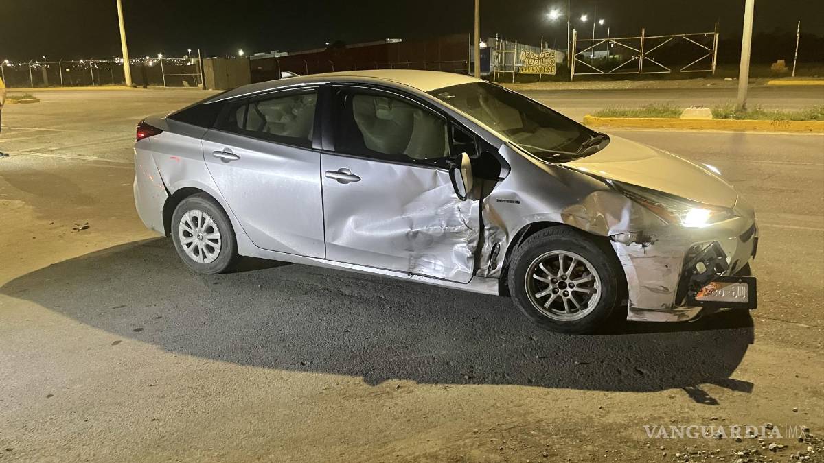 Saltillo: joven provoca choque múltiple en Colosio; reportan un herido