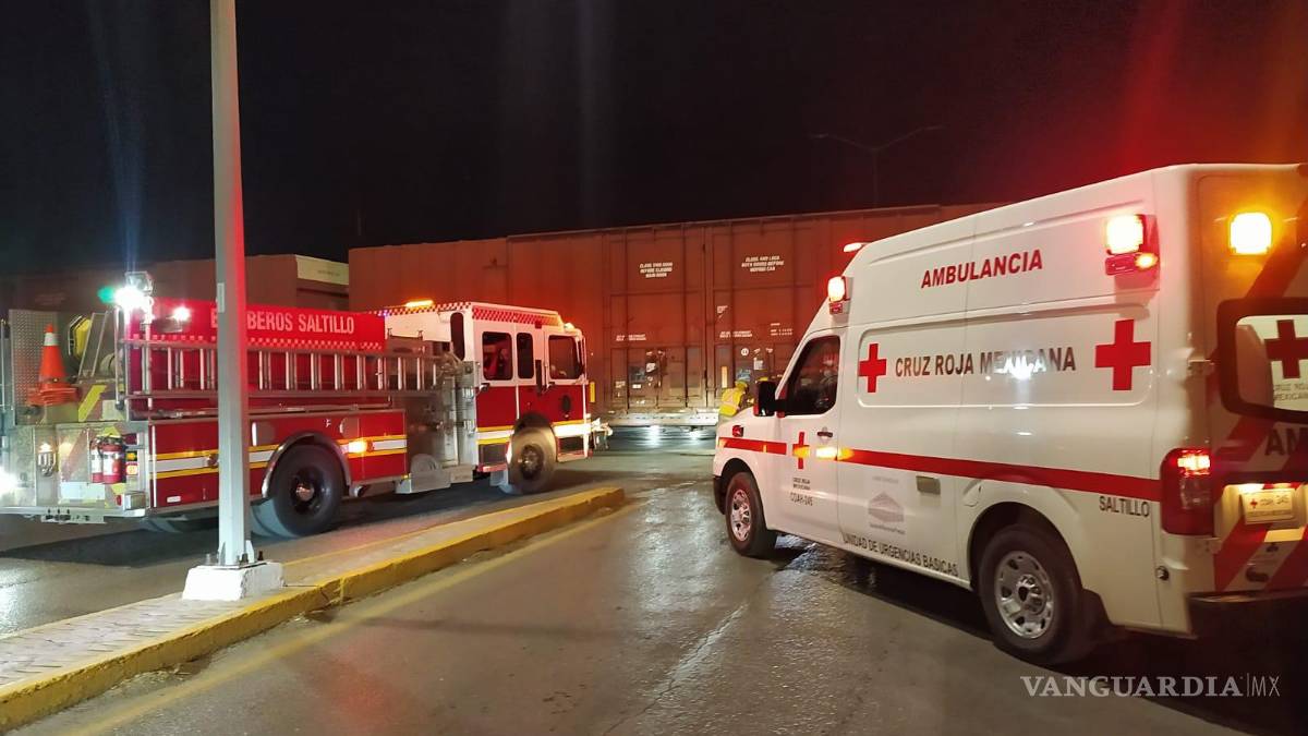 Saltillo: imprudente trailero se le atraviesa al tren