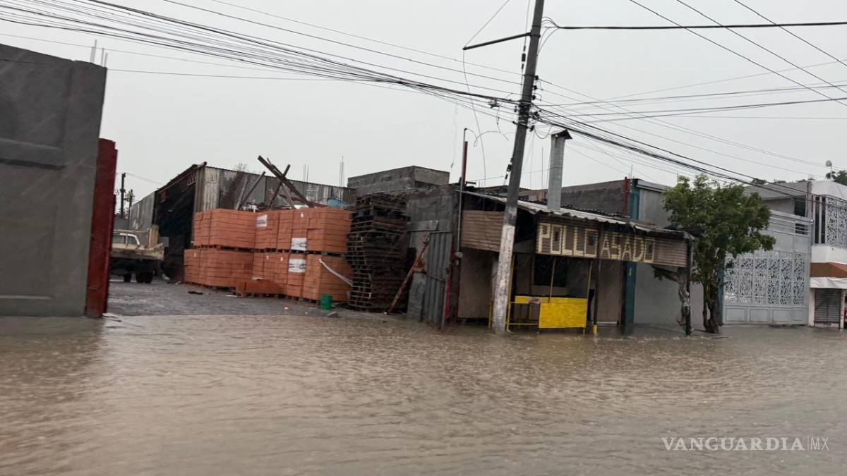 Una mujer muerta, dos desaparecidos, así como caos e inundaciones dejan lluvias y vientos en Nuevo León