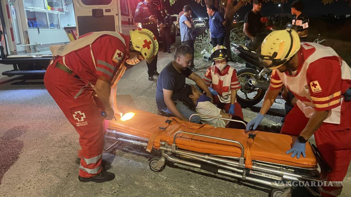Motociclista embiste a familia en Saltillo; niña de 11 años resulta lesionada