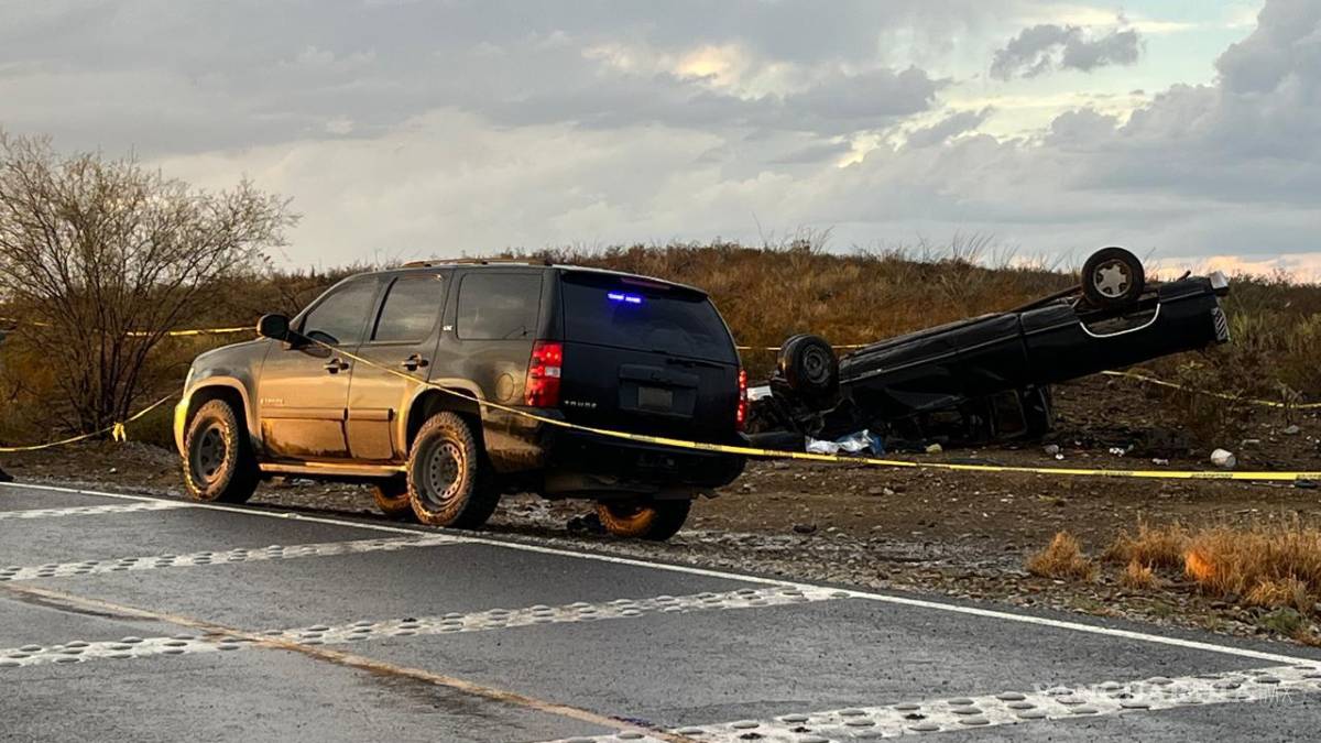 Fatal volcadura en Ramos Arizpe deja un hombre sin vida y dos heridos
