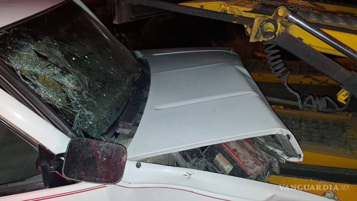 Cuatro trabajadores terminan heridos tras accidente en la carretera Saltillo-Monclova