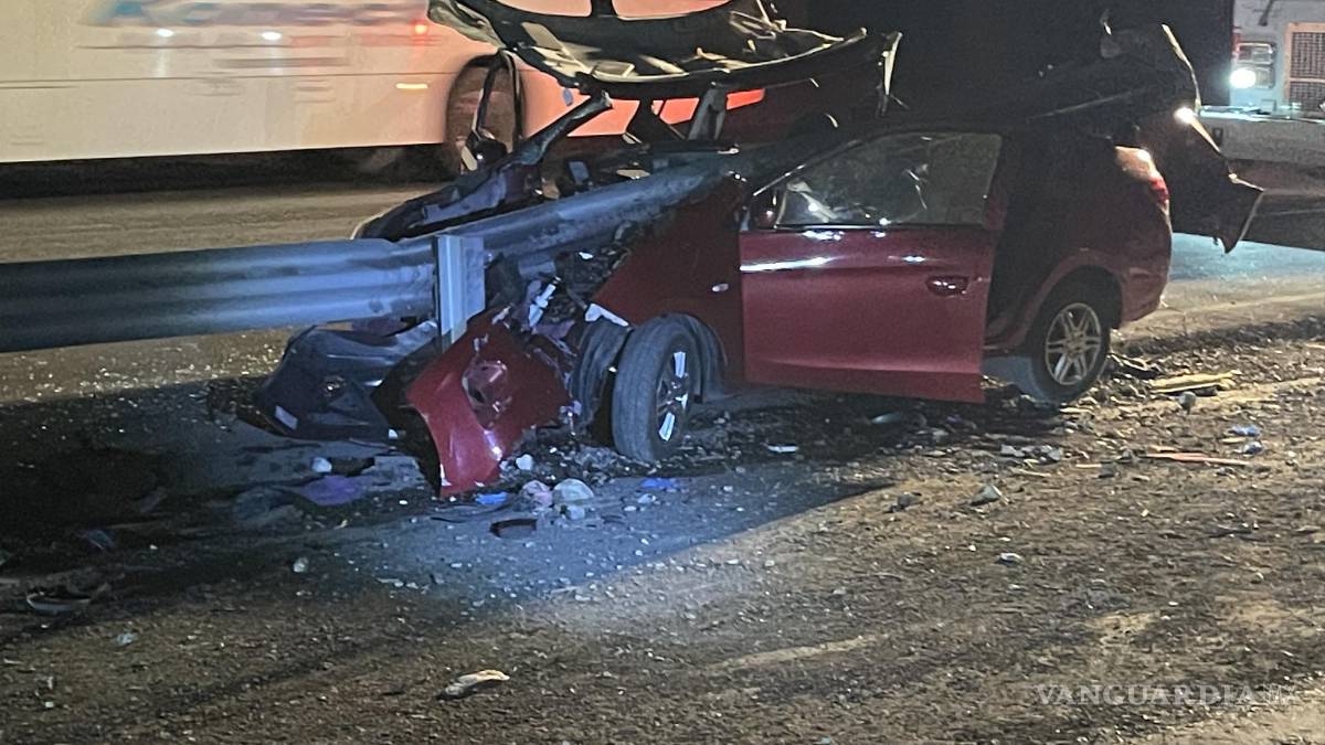 Muere prensado conductor en la Monterrey-Saltillo