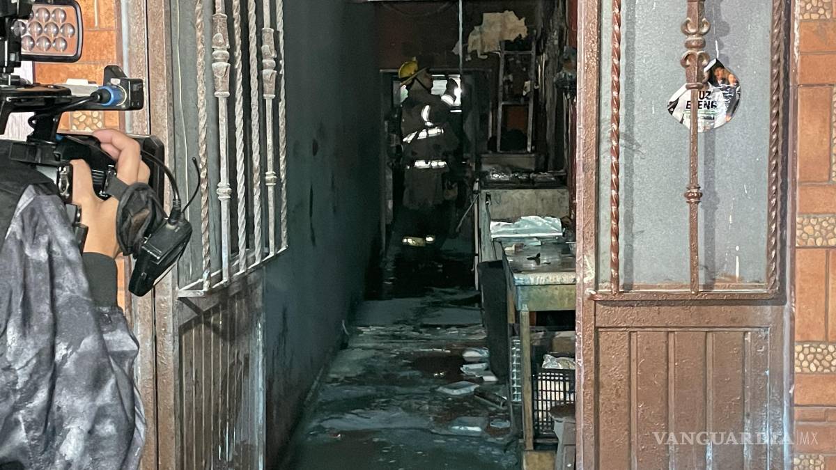 Incendio en taquería moviliza a las autoridades de Saltillo