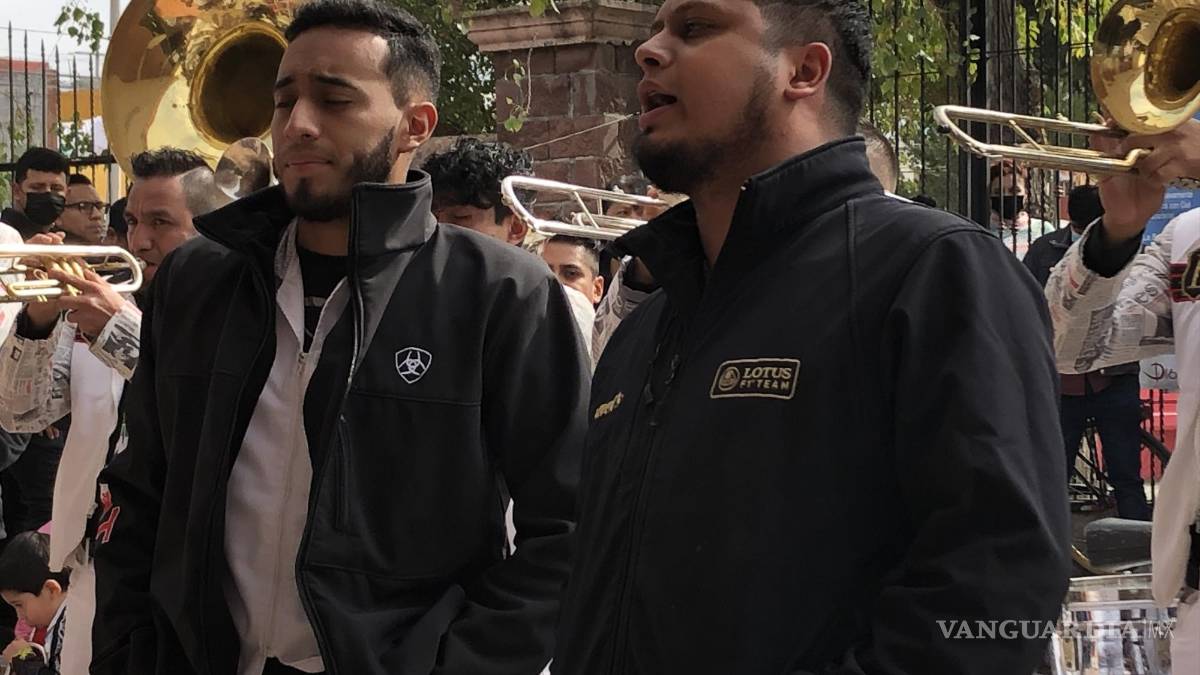 Por pandemia de COVID-19, integrantes de la Banda Brava de Saltillo dejan la música para buscar con oficios el sustento