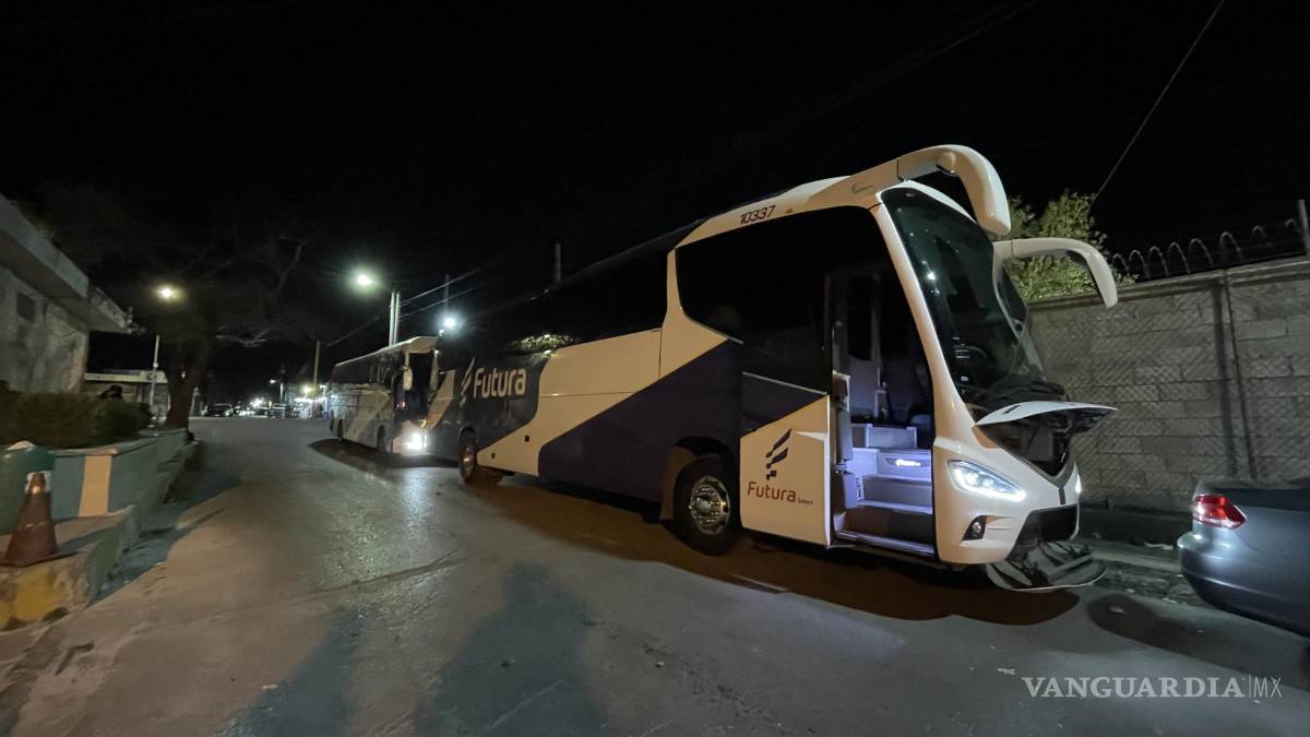 Aseguran a más de 50 indocumentados en camiones sobre la carretera Saltillo-Zacatecas