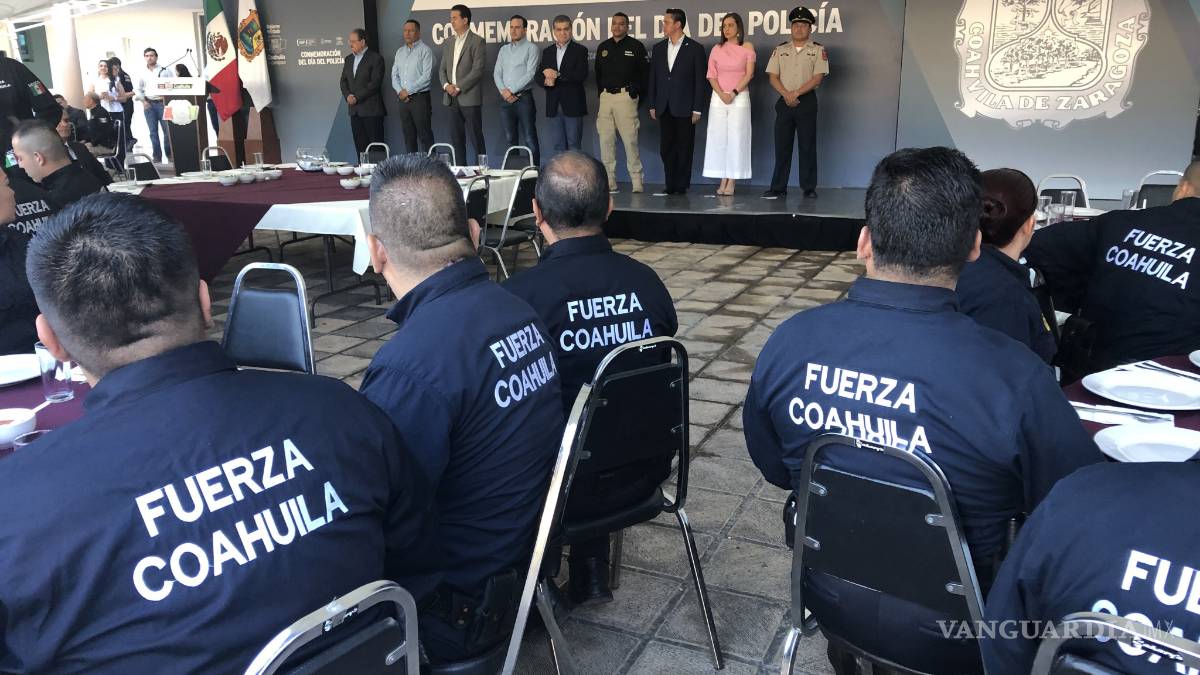 Conmemora Gobernador de Coahuila el Día del Policía rifando dos autos y viajes a la playa