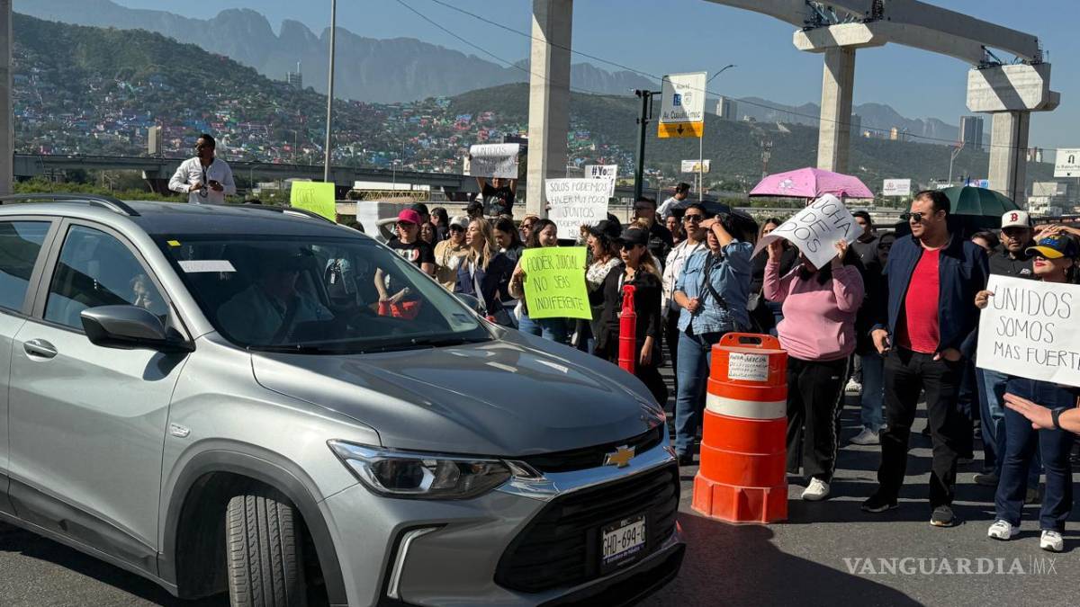 Empleados del Poder Judicial de la Federación desquician Monterrey con bloqueo