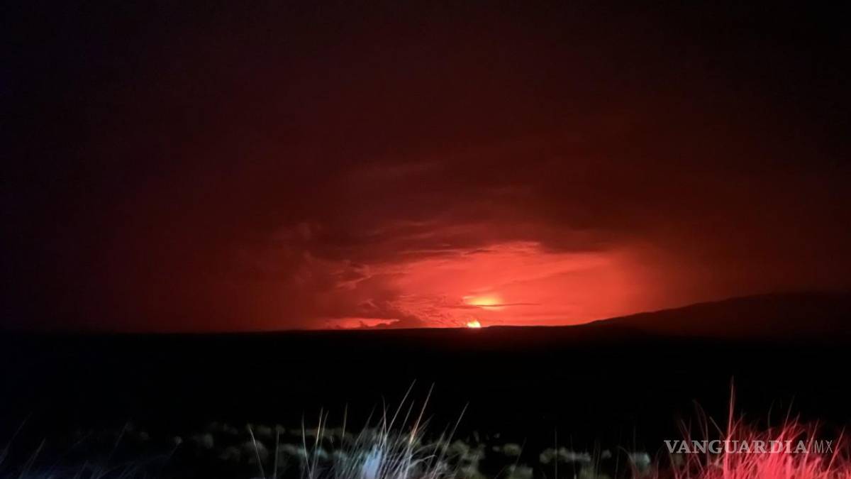Volcán de Mauna Loa, el más activo del mundo, entra en erupción en Hawai
