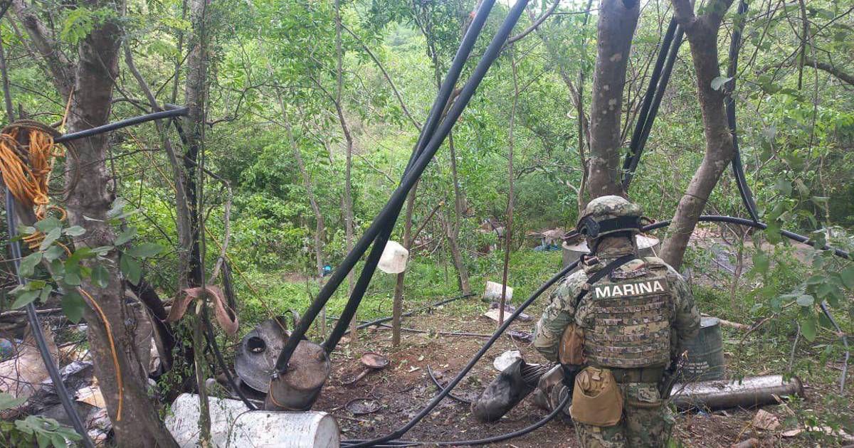 Aseguran 21 toneladas de metanfetamina en 2 narcolaboratorios ligados a ‘Los Mayos’