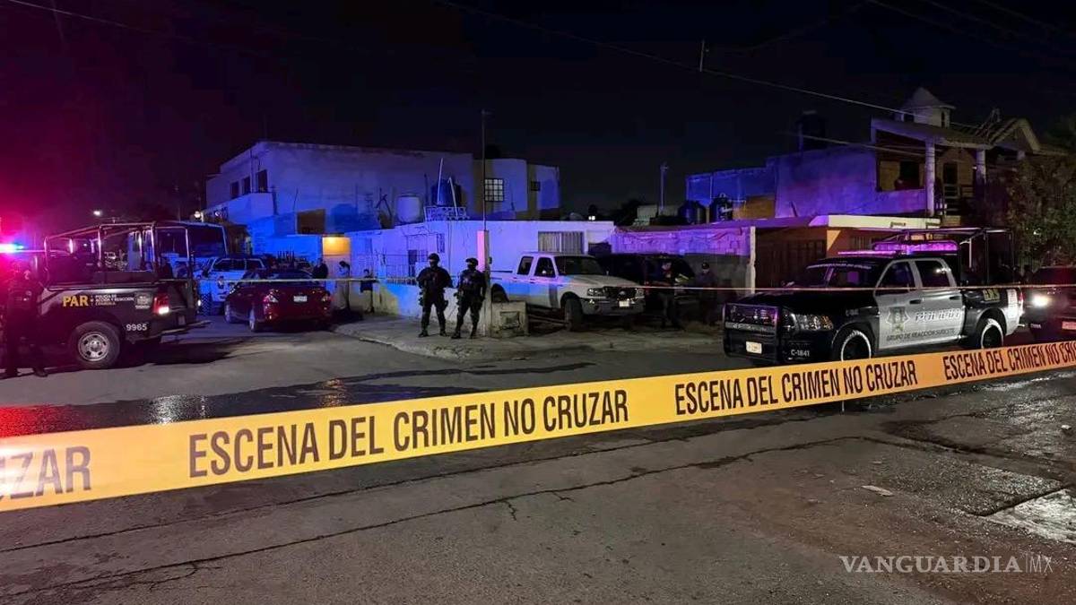 Detienen a cinco personas tras cateo, en Saltillo
