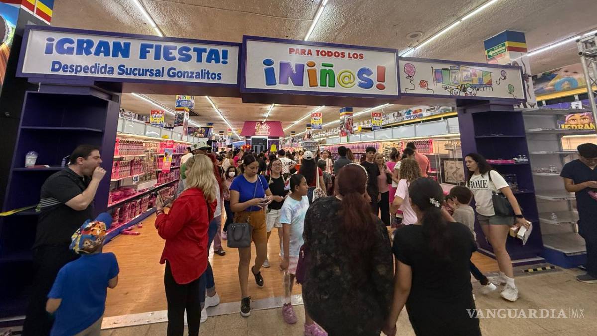 ¡Se acabó! En medio de nostalgia, despiden la sucursal Gonzalitos de Julio Cepeda en Nuevo León