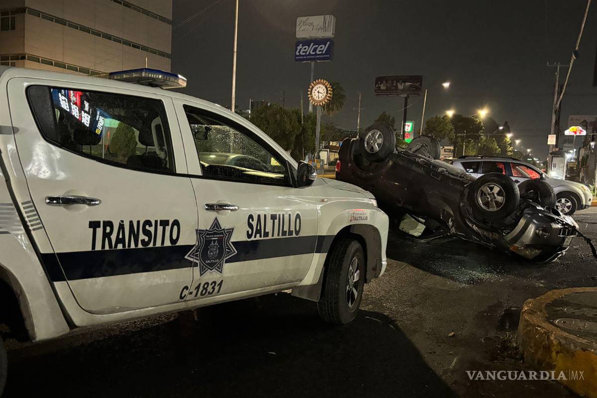 $!Elementos de Tránsito Municipal abanderaron la zona para evitar otro percance.