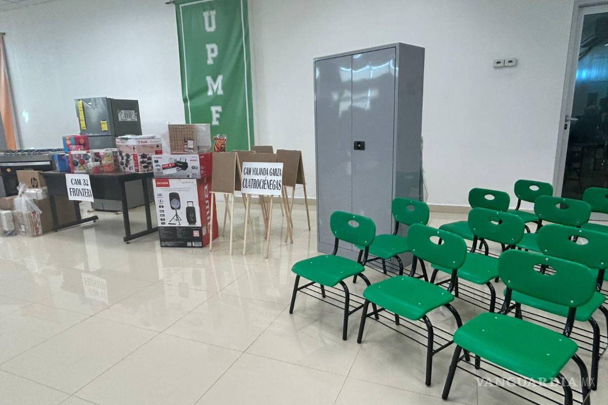 $!La entrefa fue parte del fortalecimiento a la atención de alumnos con necesidades educativas especiales.