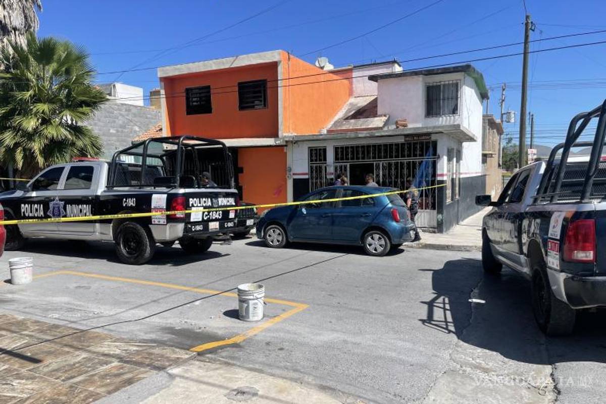 $!Personal del Grupo de Homicidios recabó testimonios y procesó la escena.