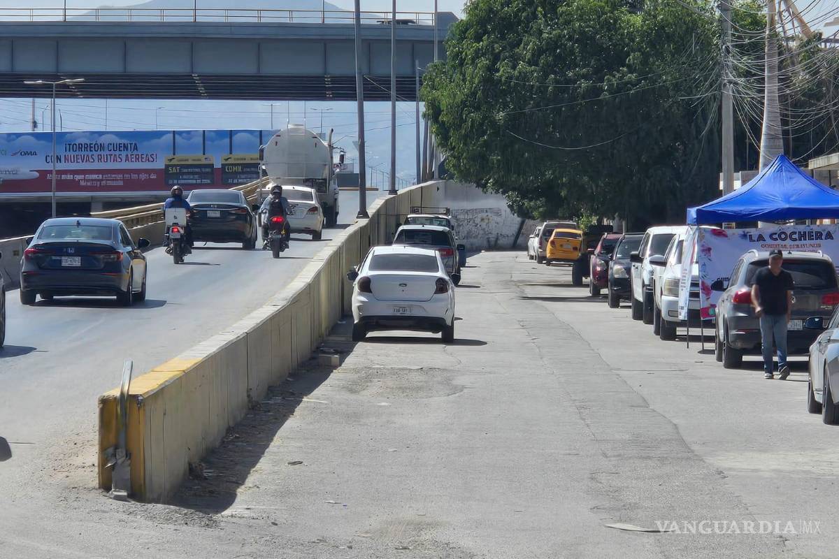 $!La nueva señalización y alumbrado mejoran la seguridad y conectividad en la zona poniente de Torreón.