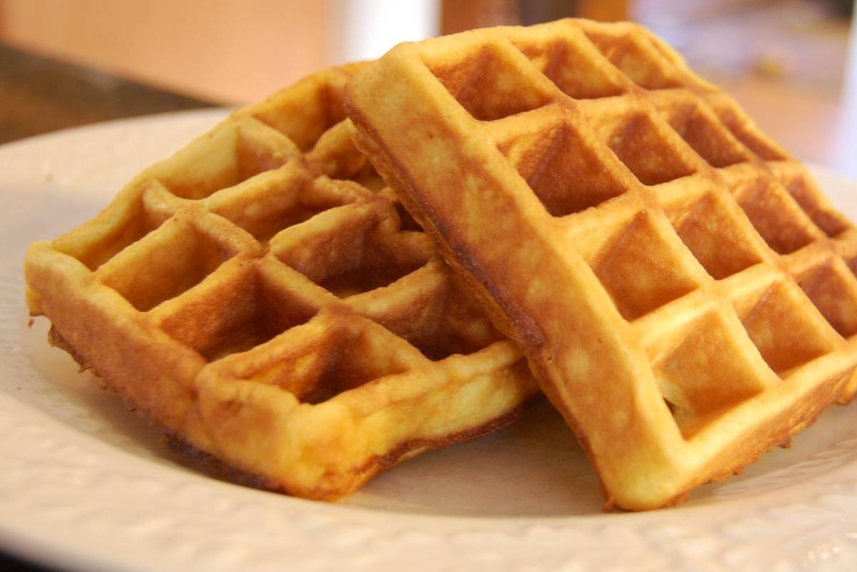 Fracasa polémica venta de waffles en forma de pene en Malasia