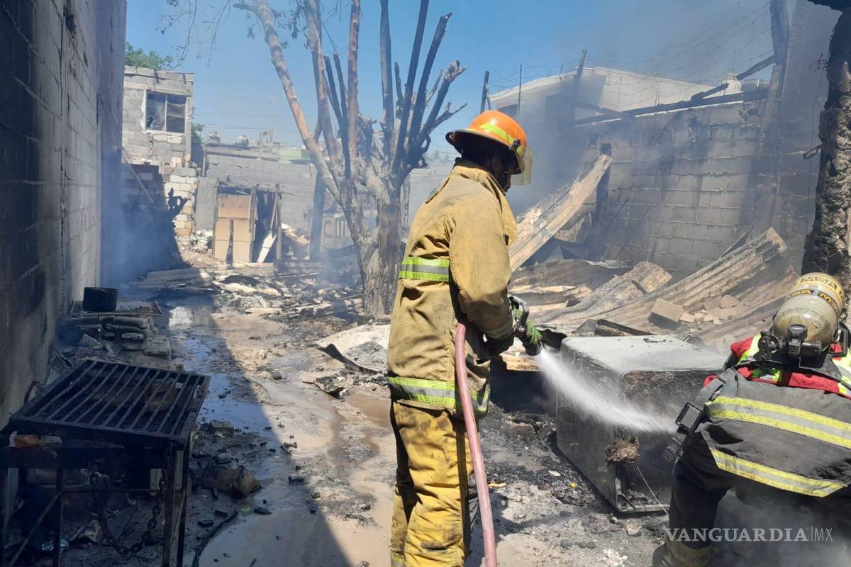 Milagrosamente, dos menores resultan ilesos tras incendio en vivienda de Ramos Arizpe