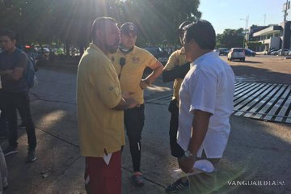 Rescatan cuerpo de joven que cayó en coladera cuando ayudaba a unas personas durante inundación en Sinaloa