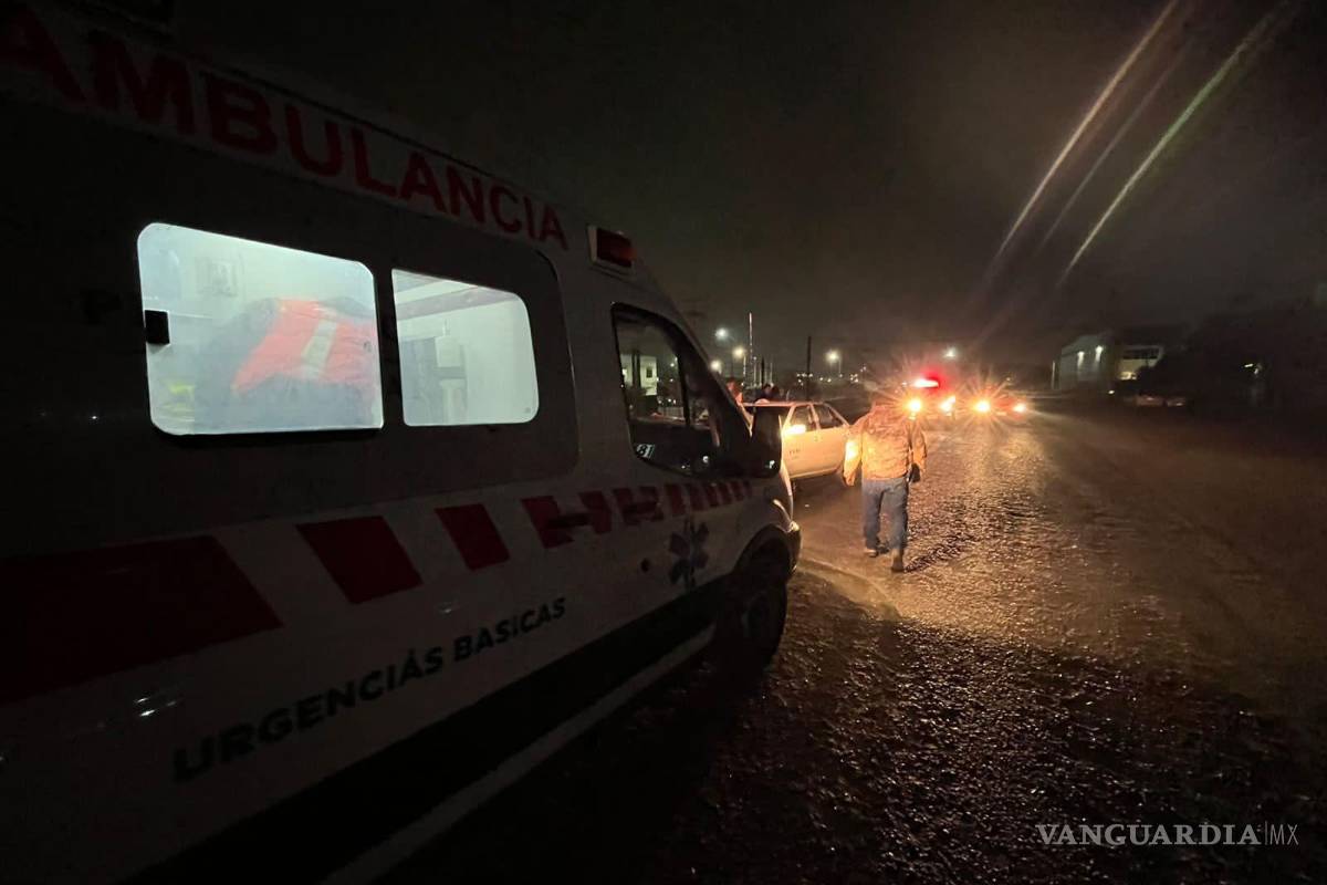Fallece joven en hospital de Saltillo tras sufrir accidente; invade carril y lo derriban