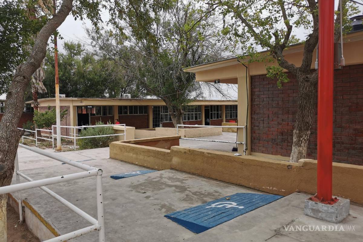 Con ‘mesuradas’ listas de útiles apoyan a las familias