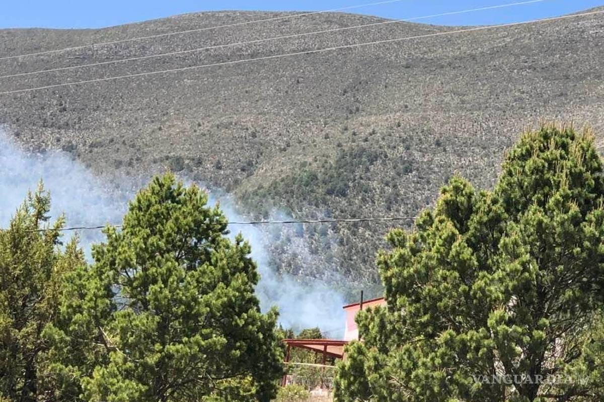 Reportan en redes incendio forestal en Los Lirios, Arteaga