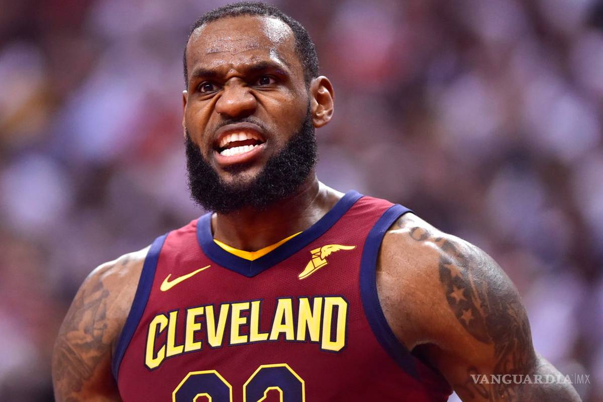LeBron sigue intratable y anota 43 puntos para poner a los Cavaliers 2-0 en la serie semifinal del Este en la NBA