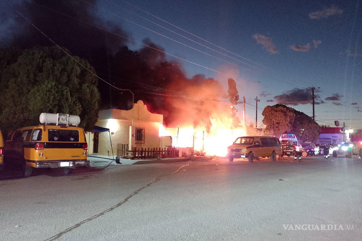 Frontera: incendio arrasa con vivienda de adulta mayor tras ‘cuete’ lanzado por menores