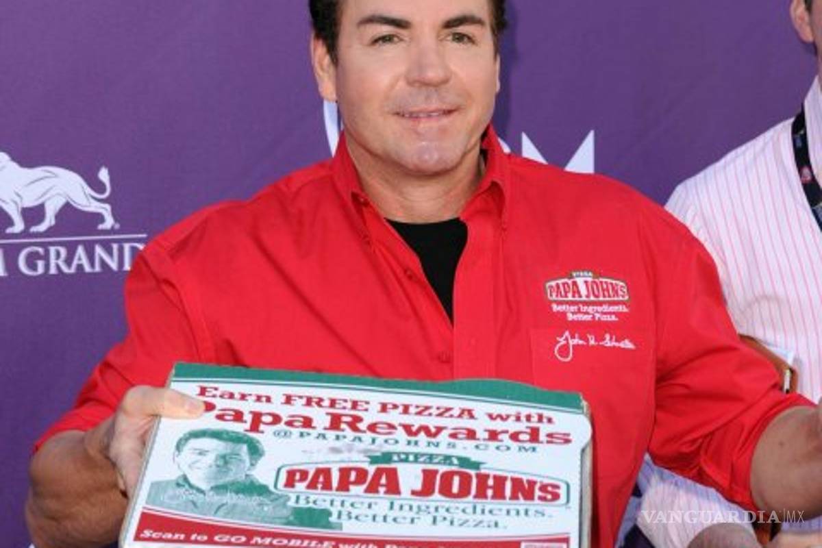 $!¡Caen las ventas de Papa John's! CEO de la compañía culpa a la NFL
