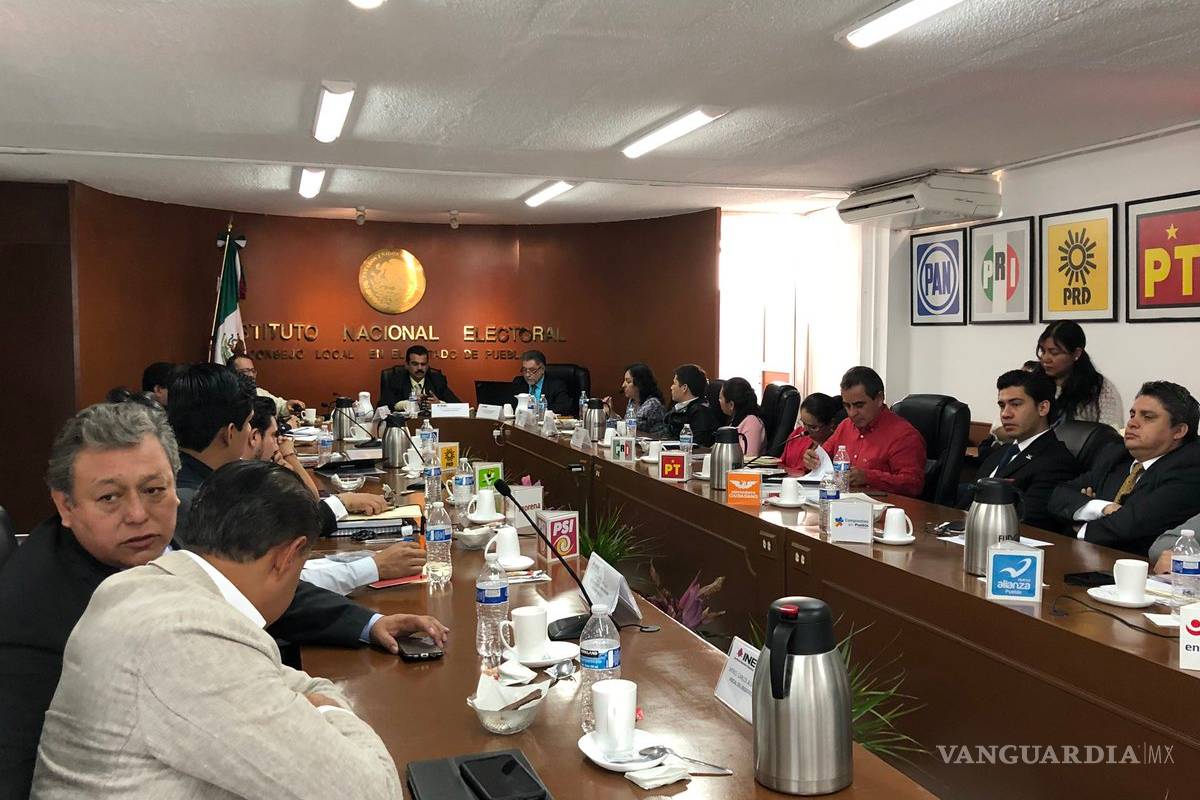 Dan banderazo a elección poblana