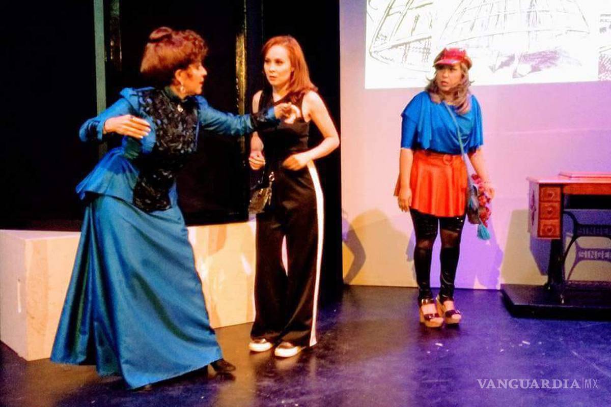 Entre 'Seda y Algodón' una puesta en escena que muestra la relación de dos mujeres de distintas clases sociales