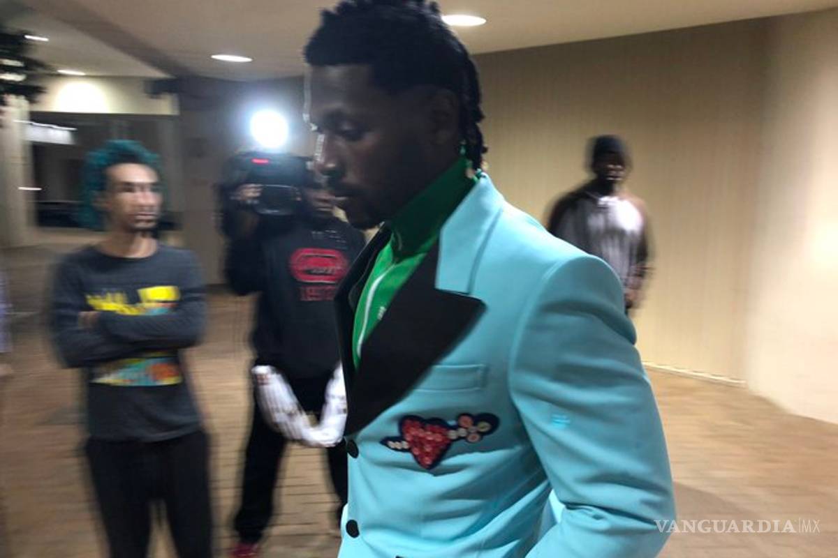 Antonio Brown ahora golpea a un conductor y es encarcelado